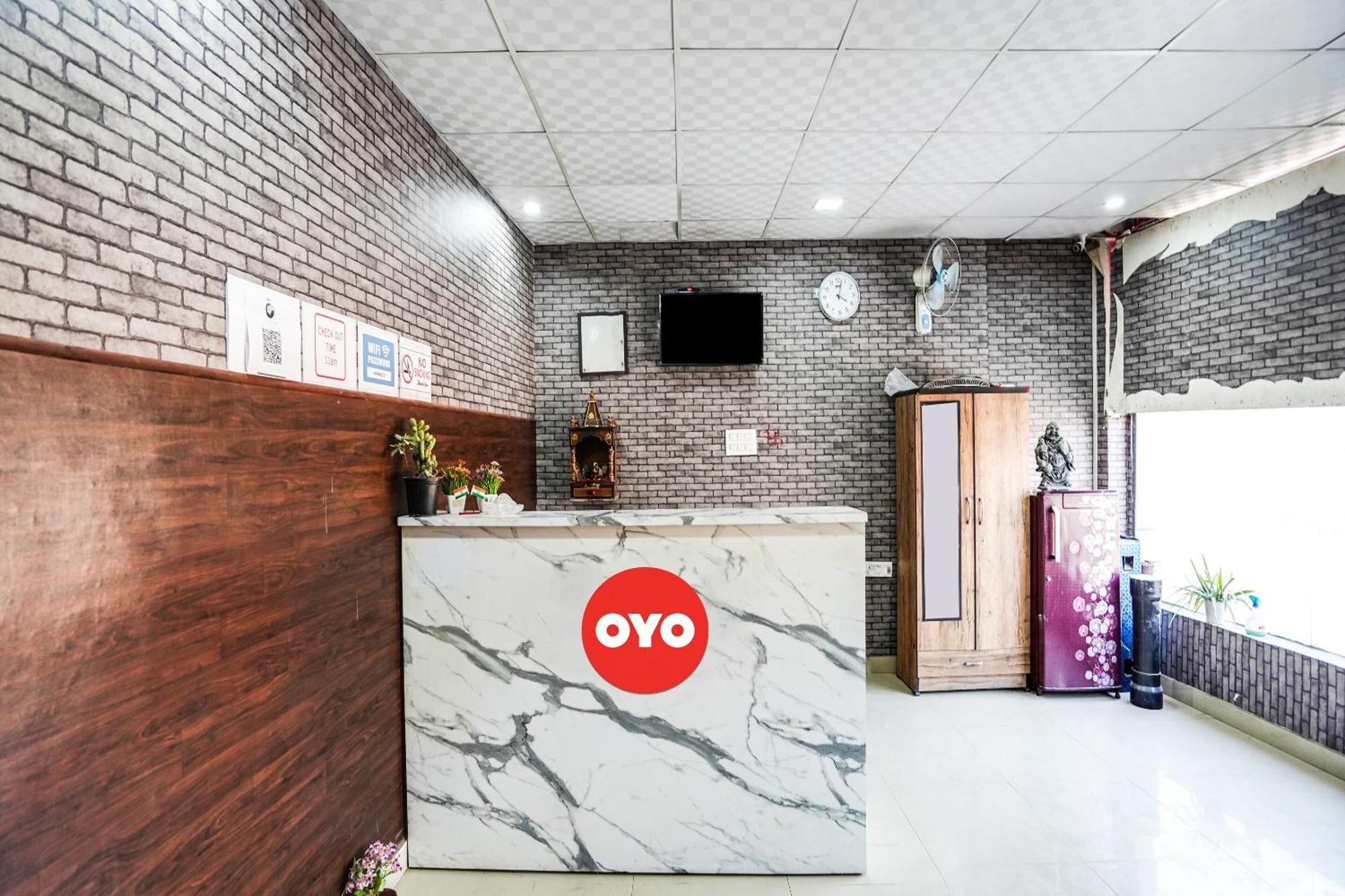 Hotel O Dream Palace Inn Noida Exterior photo